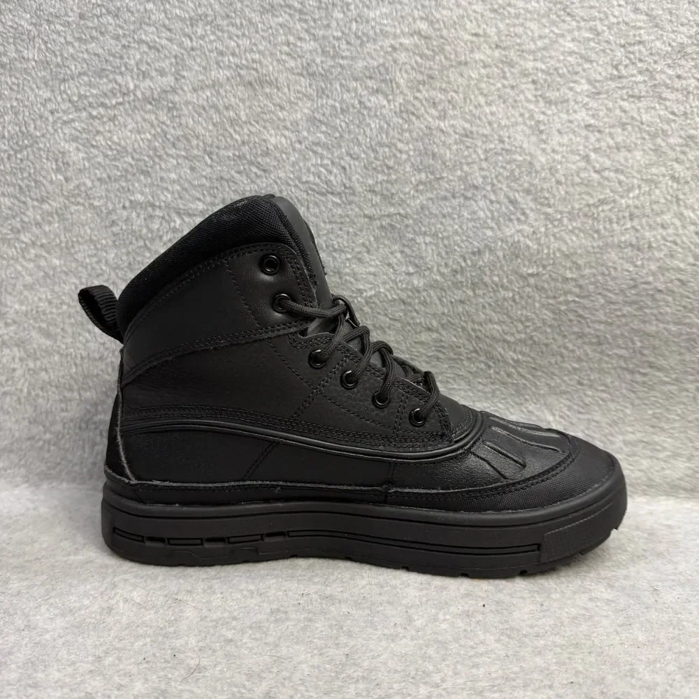 Nike ACG Boots Kids Size 5Y Woodside 2 High GS Black Winter Snow Shoe 524872-004